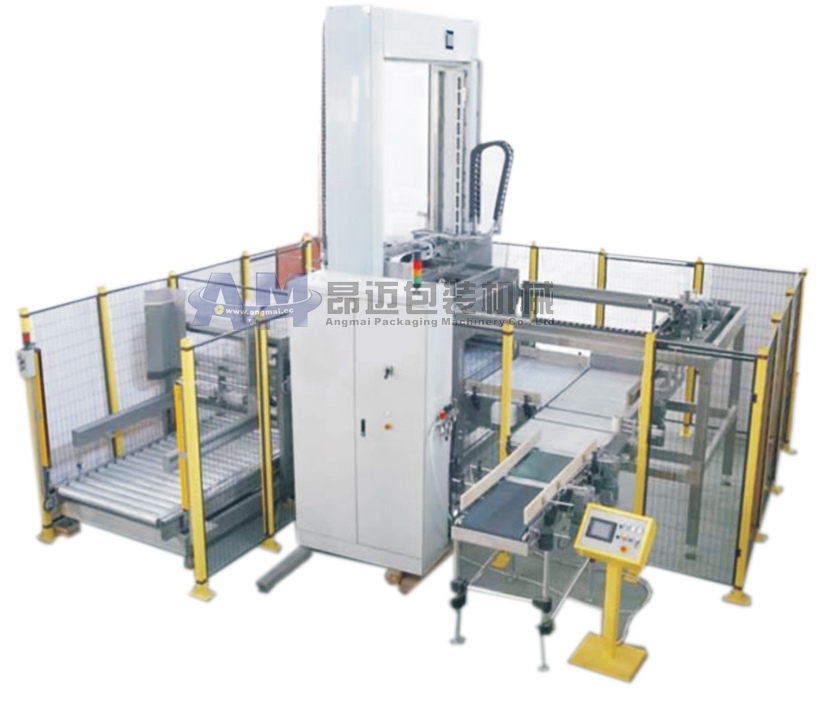 Automatic pallet stacking machine